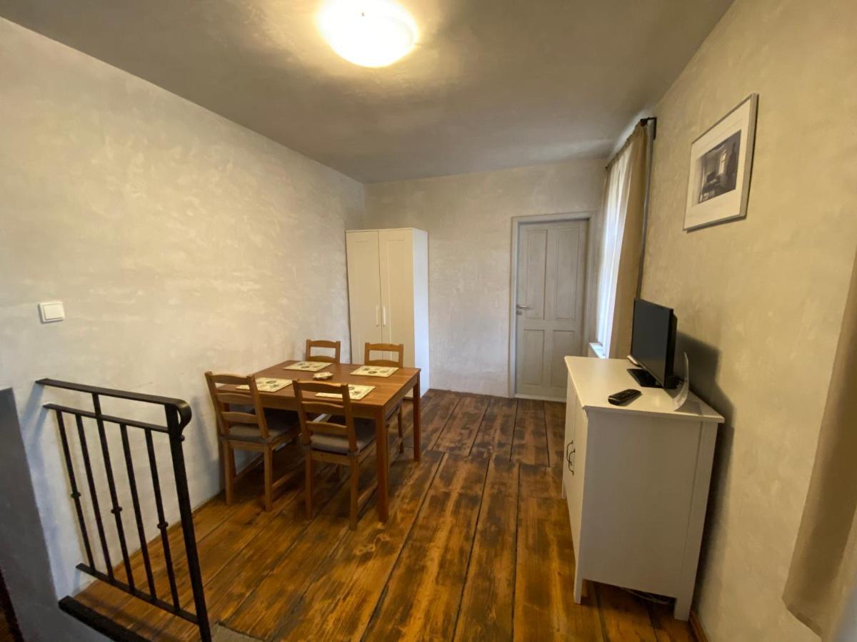 U Dr. Fausta Apartment Славонице Екстериор снимка