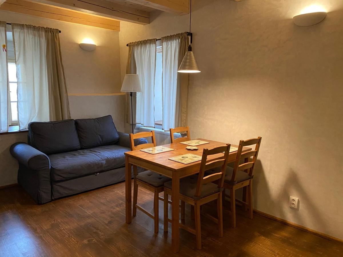U Dr. Fausta Apartment Славонице Екстериор снимка