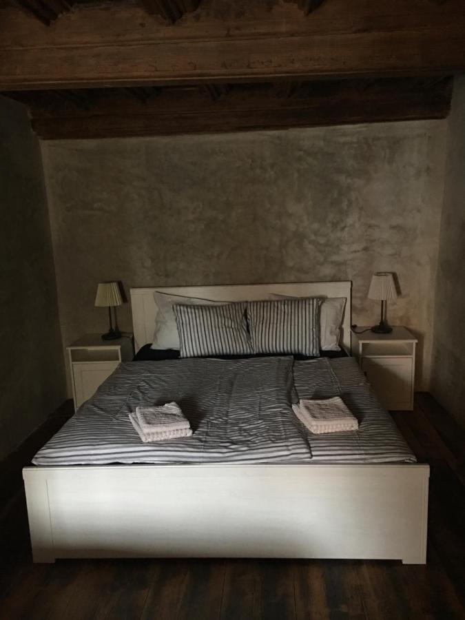 U Dr. Fausta Apartment Славонице Екстериор снимка